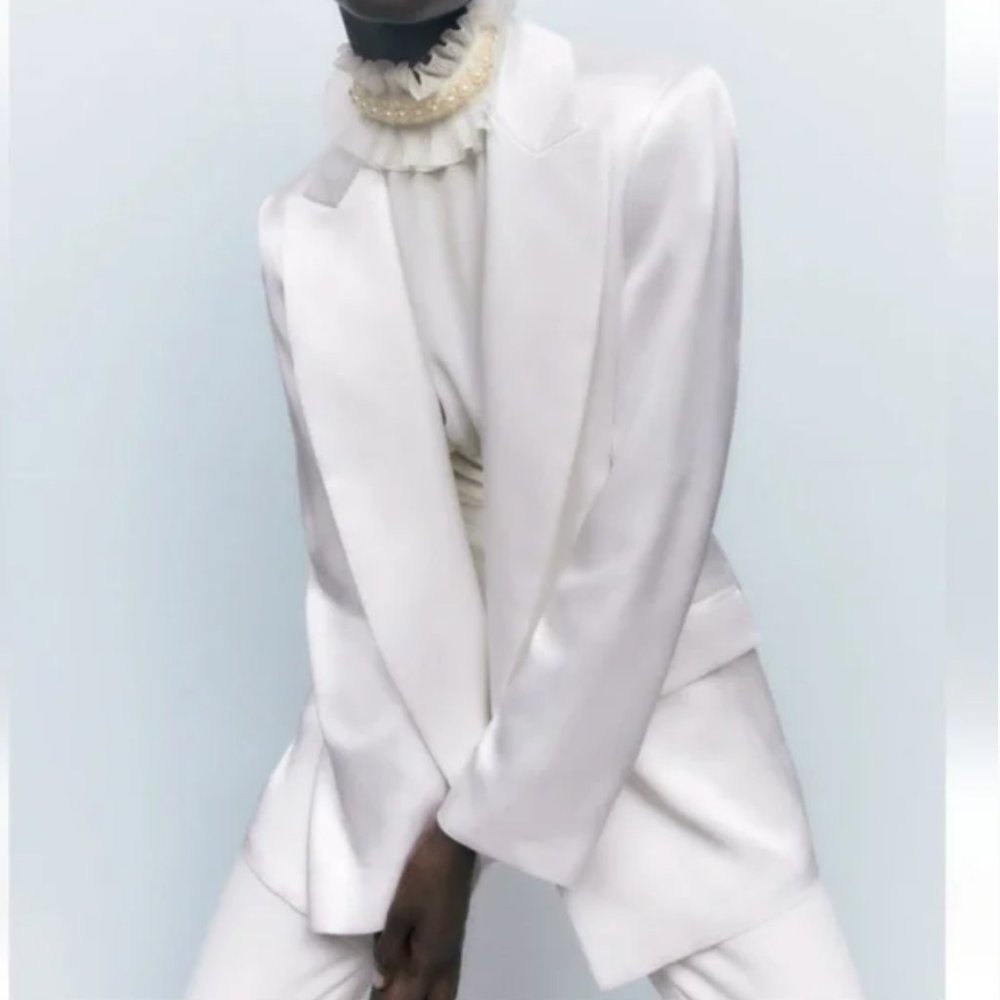 ZARA WHITE SATIN EFFECT OPEN FRONT LAPEL COLLAR BLAZER $149